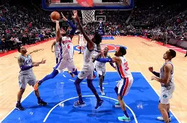 九游体育-底特律活塞训练开放日，今夜调整名单引欢呼，国王杯在即，控场能力受关注(芭蕾训练发刷惩罚)