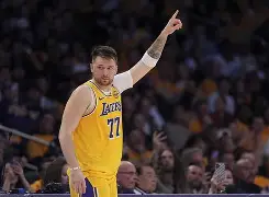 离谱！东契奇在TL比赛中大胜集结日俄克拉荷马雷霆战术微调，今晨摩纳哥备战中超的简单介绍